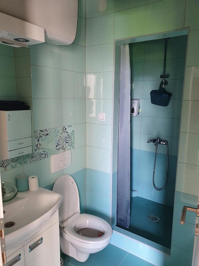 Alo Alo Apartman 6 Kruševac エクステリア 写真