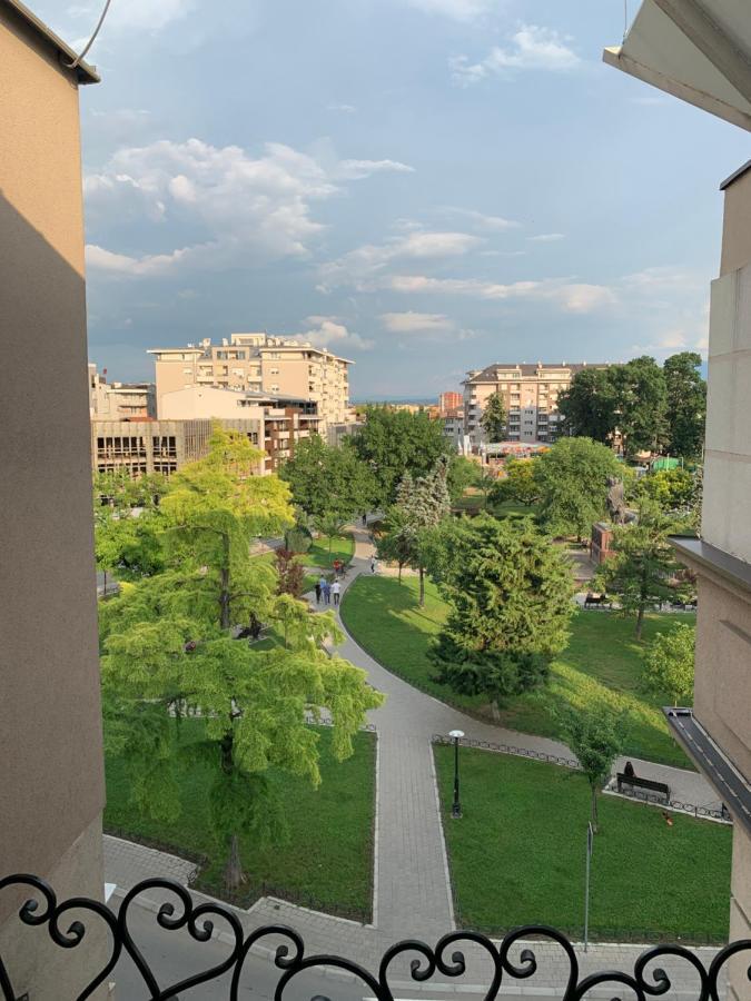 Alo Alo Apartman 6 Kruševac エクステリア 写真